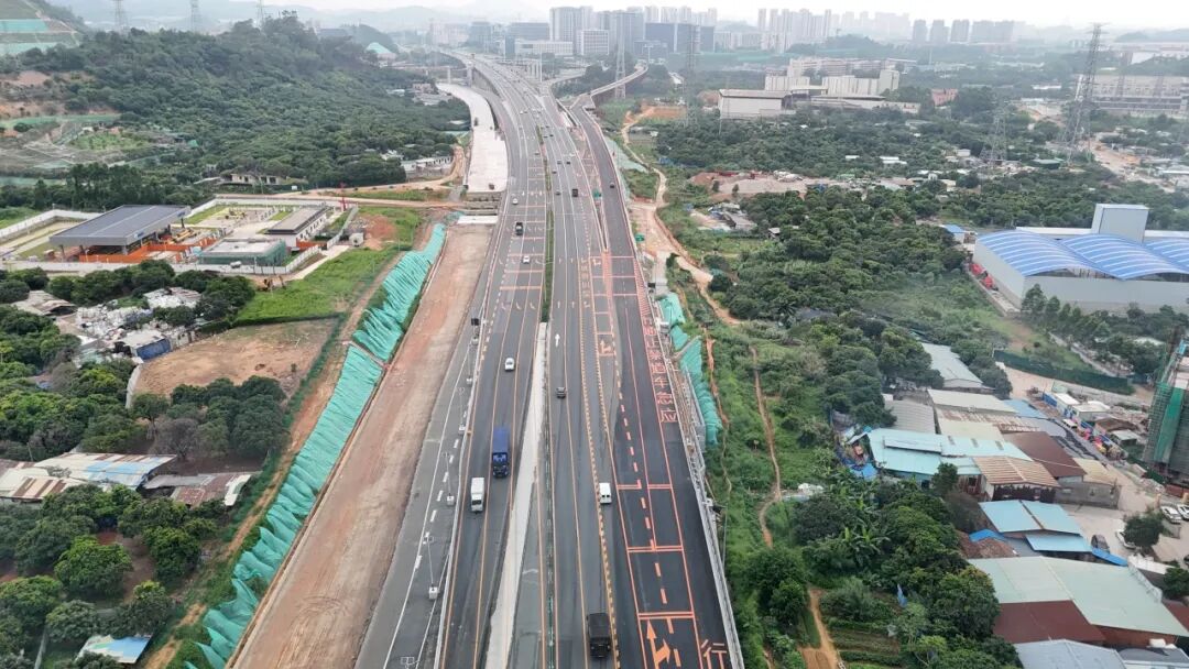 改扩建进行时㊱｜常虎高速大有园互通临时C匝道通车，施工保畅两不误